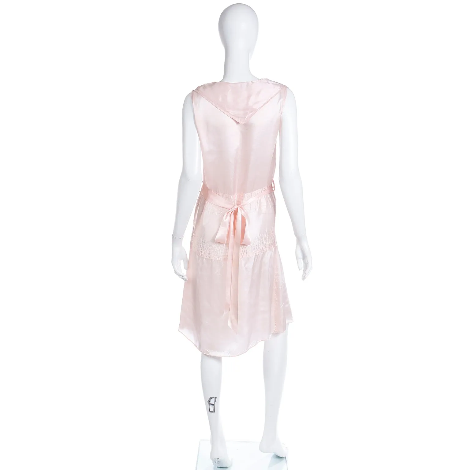 1920s Pink Satin Sleeveless Dress with Belt and Organza Bow