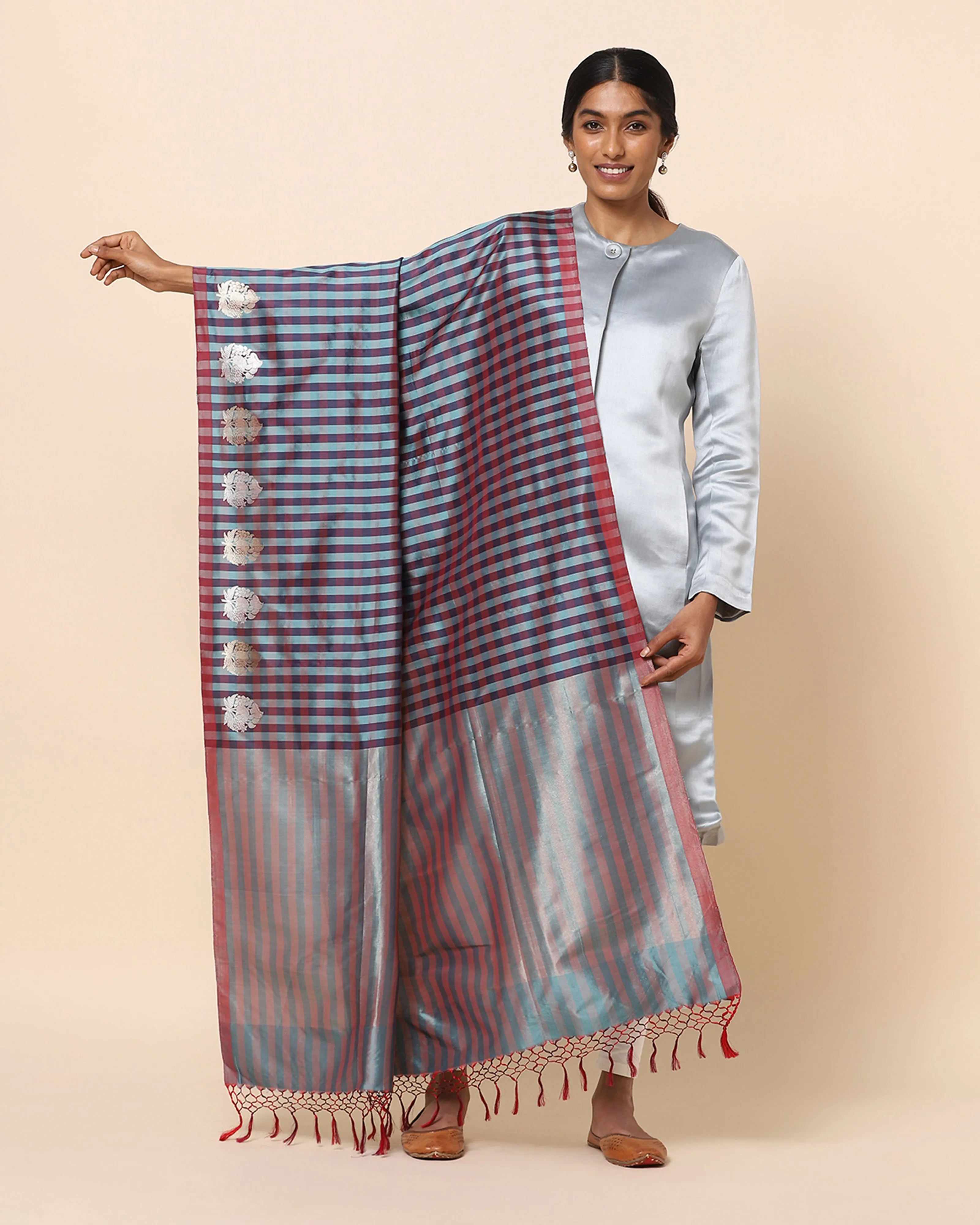 Aadrika Kadwa Silk Dupatta