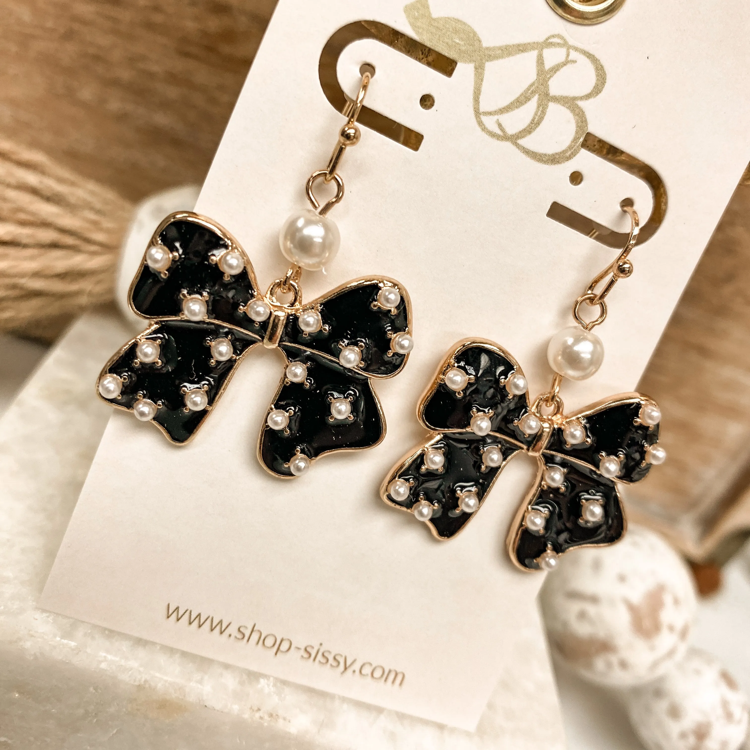 BLACK BOW AND PEARL EARRINGS