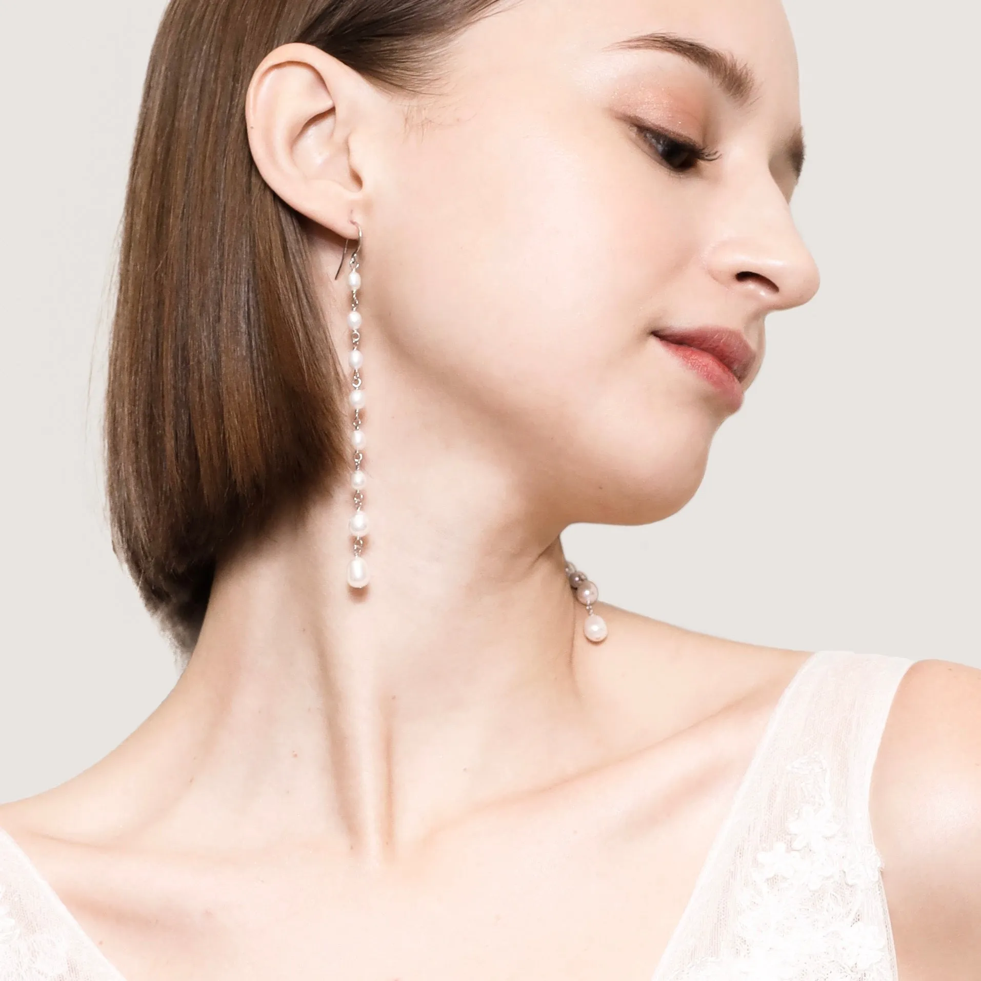 CHAIN OF PEARLS EARRINGS