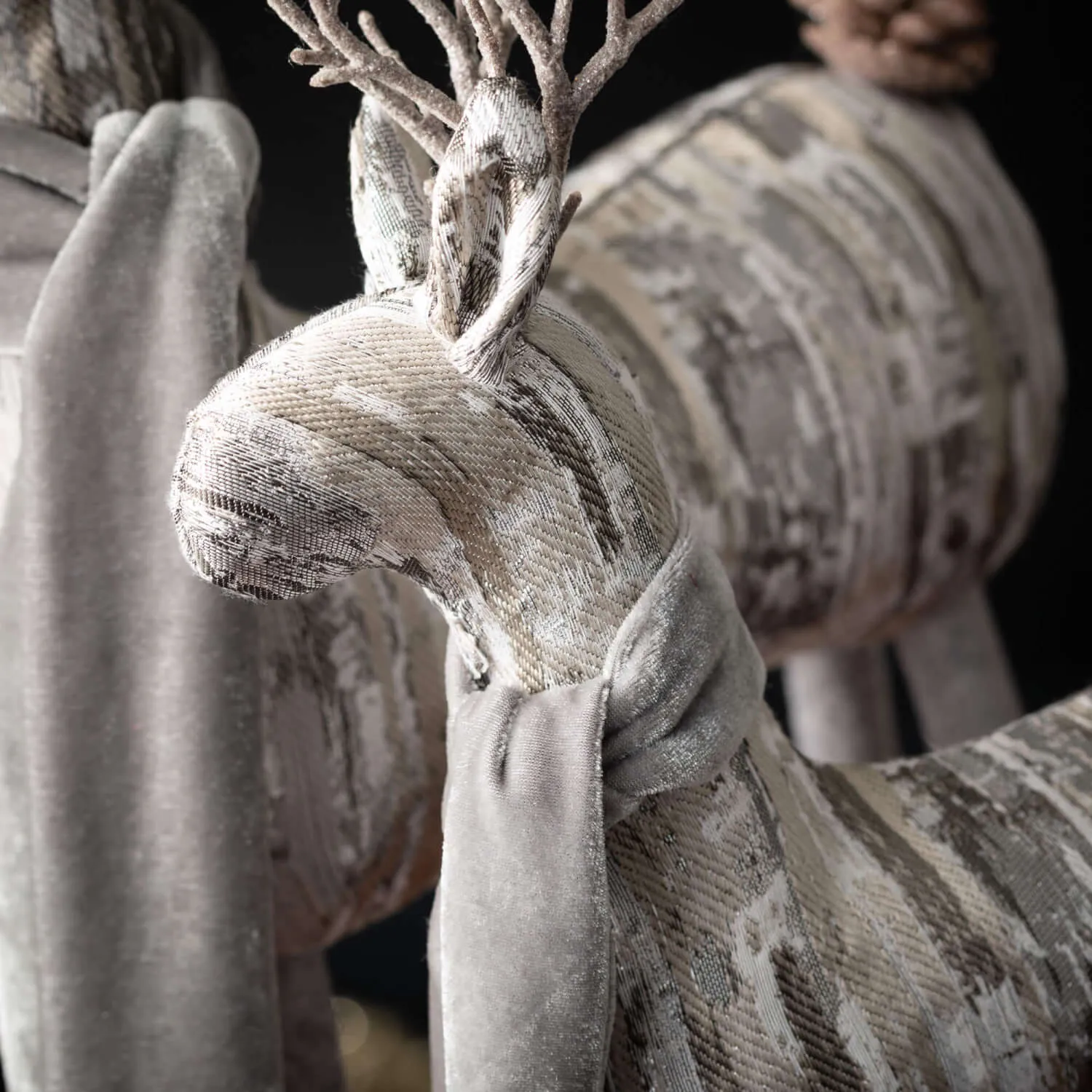 Gray Deer With Scarves Set