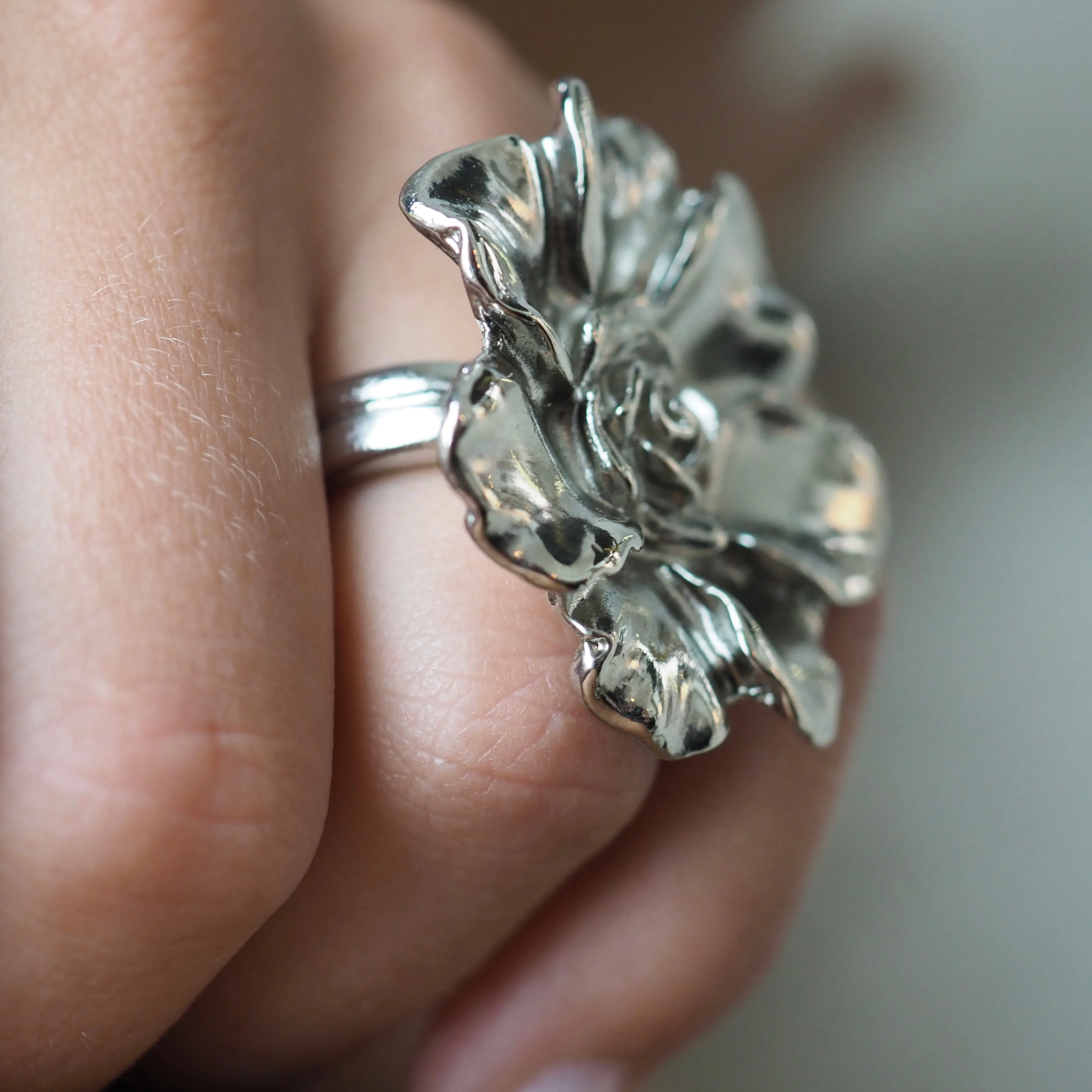 LIA DOUBLE FLOWER RING