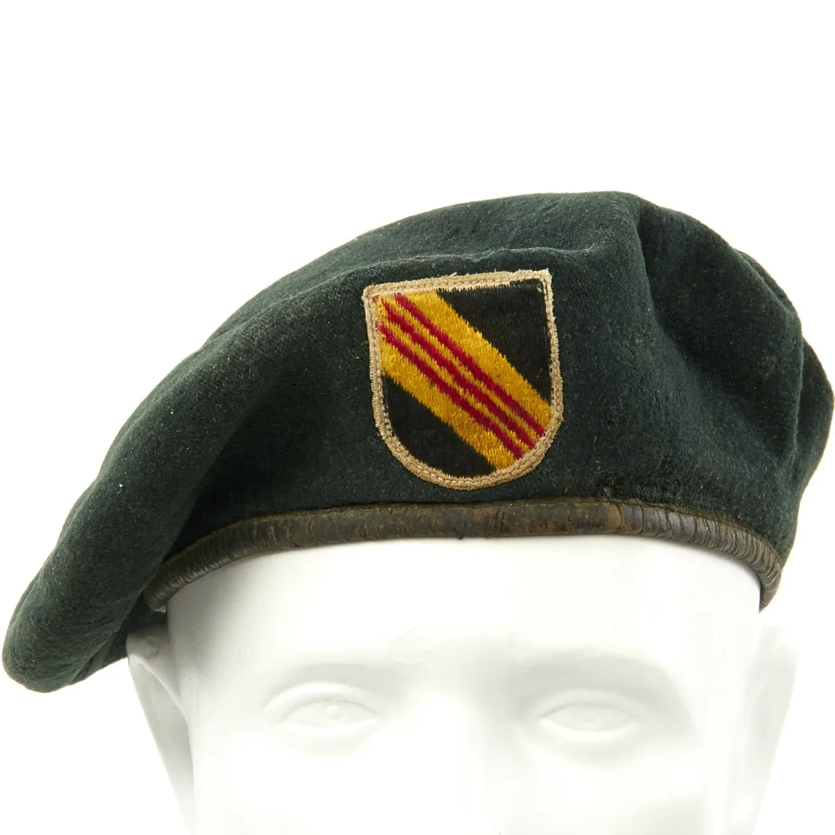 Original U.S. Vietnam War Named Green Beret Special Forces Airborne Ranger Uniform Set