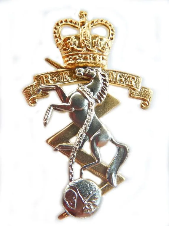 REME Cap Badge QC - Metal